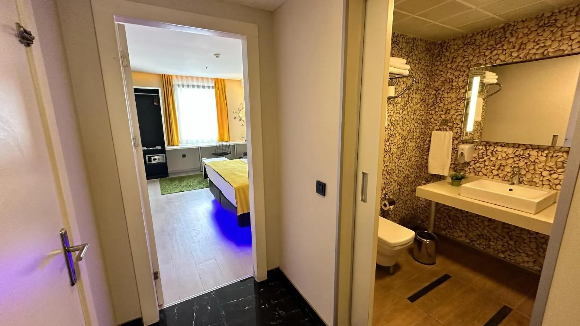 Tempo Suites Airport Istanbul 3*,